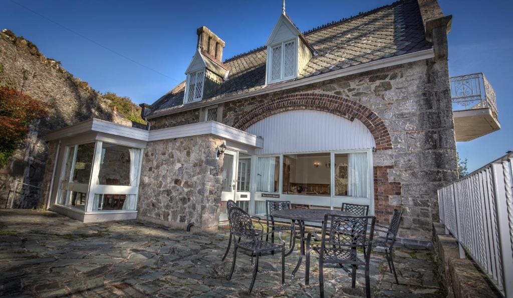 Three-Bedroom Cottage room - Image 3