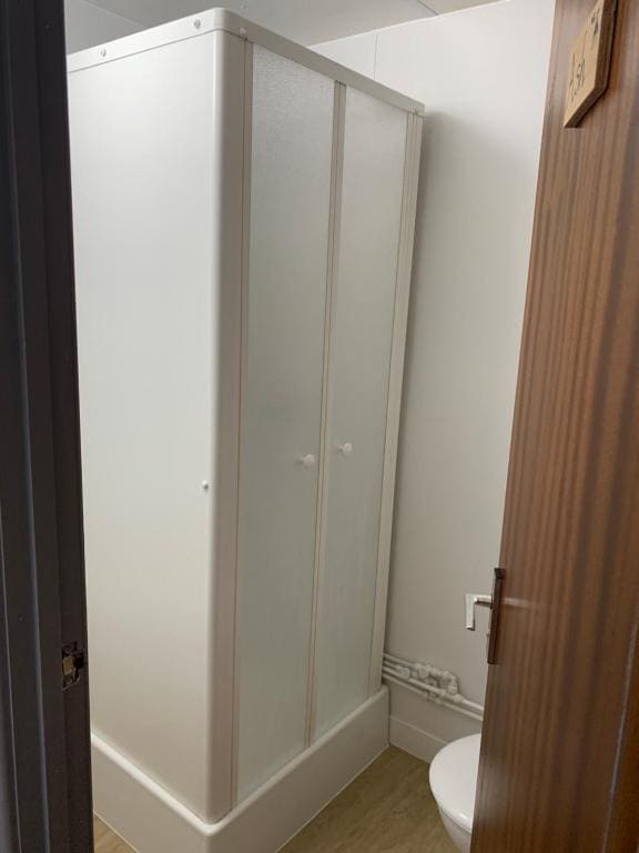 Ash pod (Dog friendly) room - Image 3