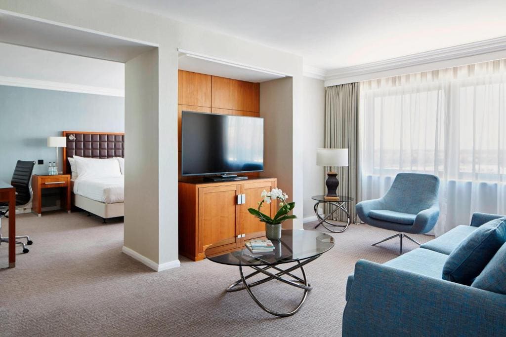 One-Bedroom King Suite with Sofa Bed room - Image 3