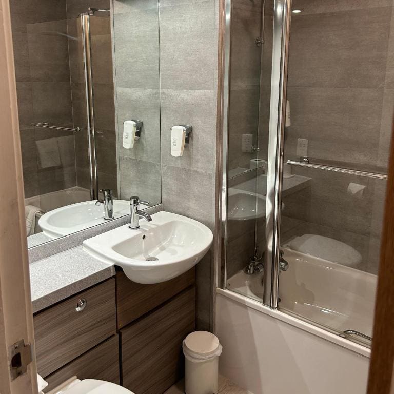 Superior King Room room - Image 1