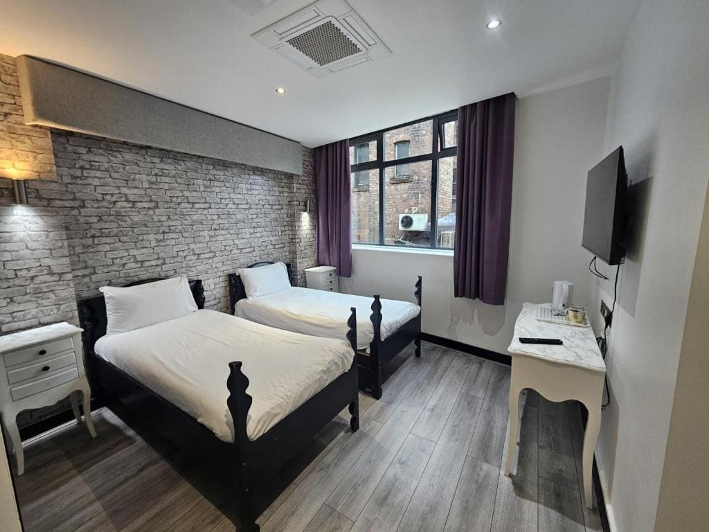 Twin Room room - Image 1