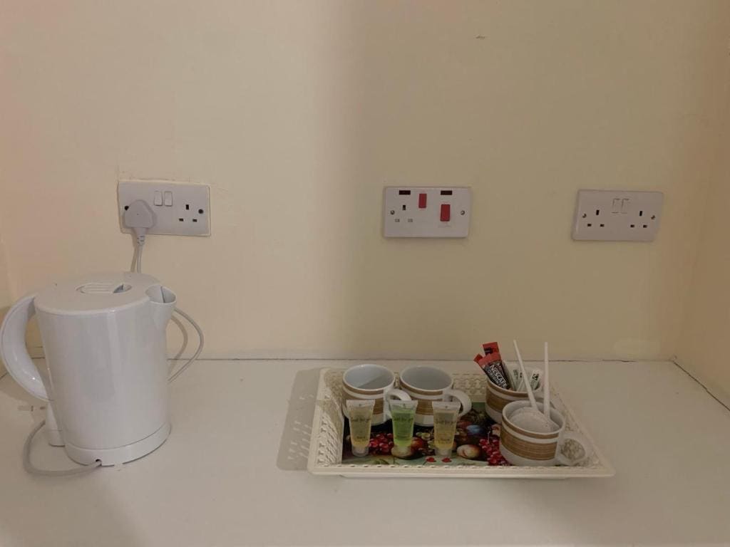 Double Room with Shared Bathroom room - Image 1