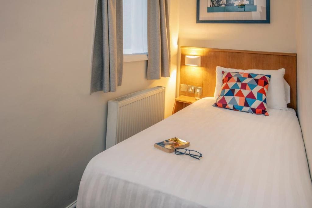 Standard Single Room room - Image 2