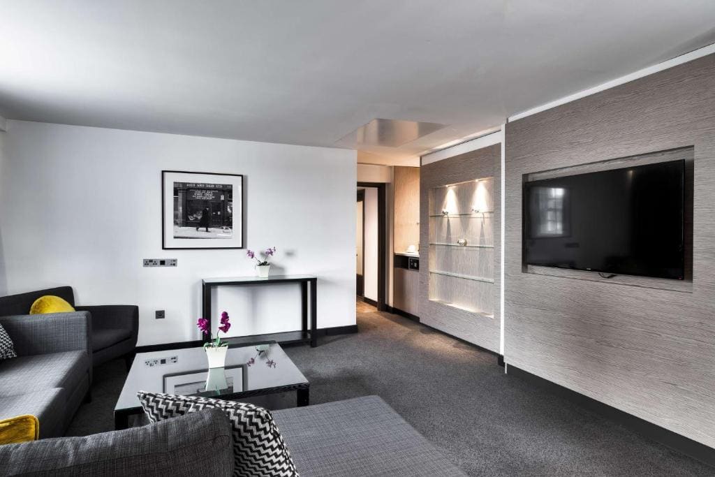 Suite room - Image 3