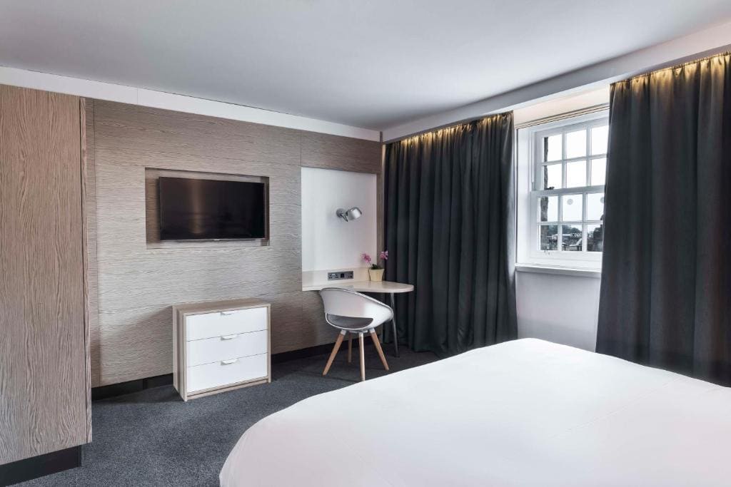 Suite room - Image 1
