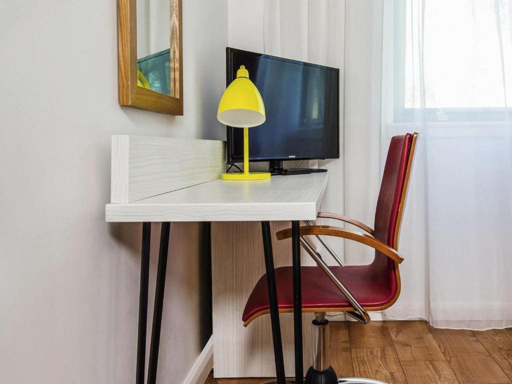Standard Twin Room room - Image 3
