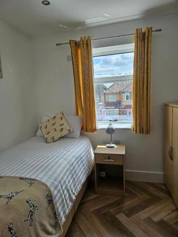 Budget Single Room room - Image 1