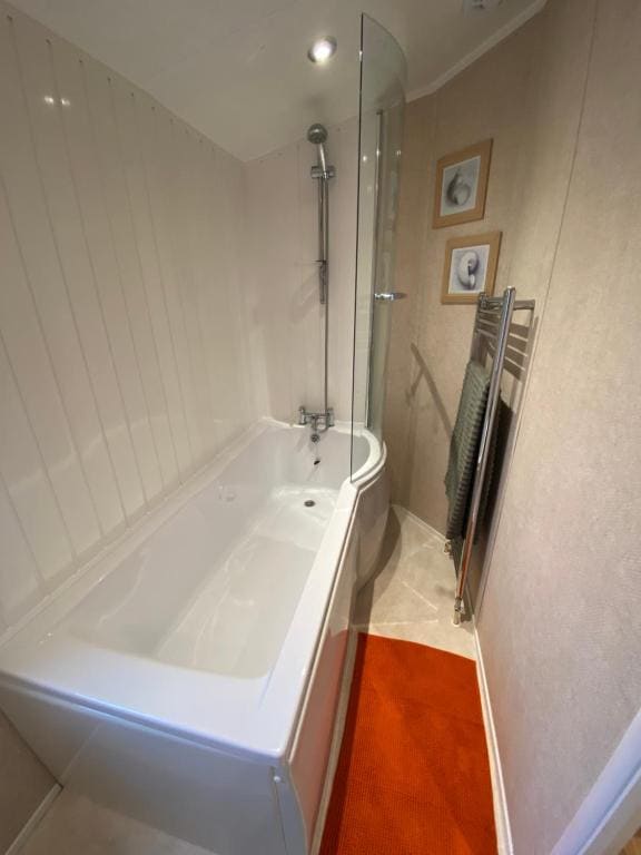 Mobile Home room - Image 2