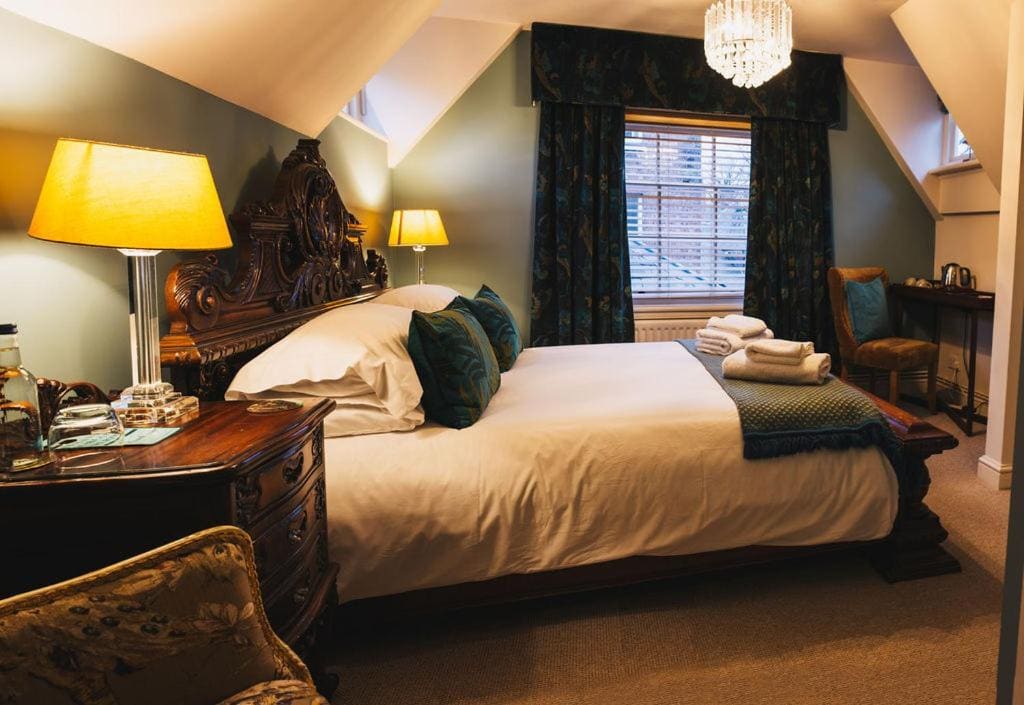 Deluxe King Room room - Image 2