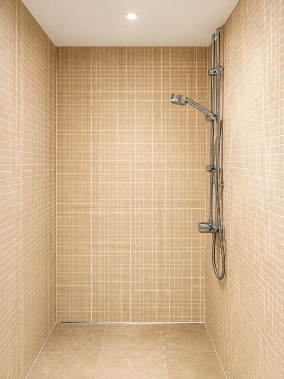 Double Room with Private Bathroom room - Image 2