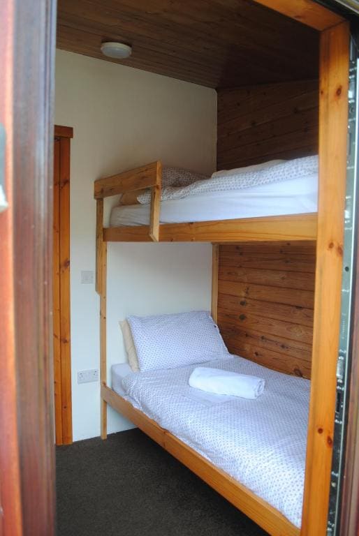 Small Twin Room room - Image 2