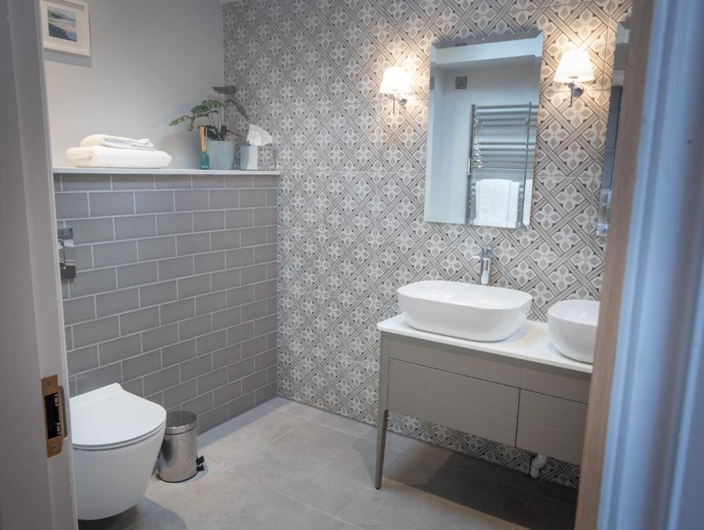 Two-Bedroom Apartment room - Image 2