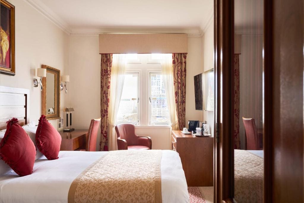 River View Room Double Bed room - Image 1
