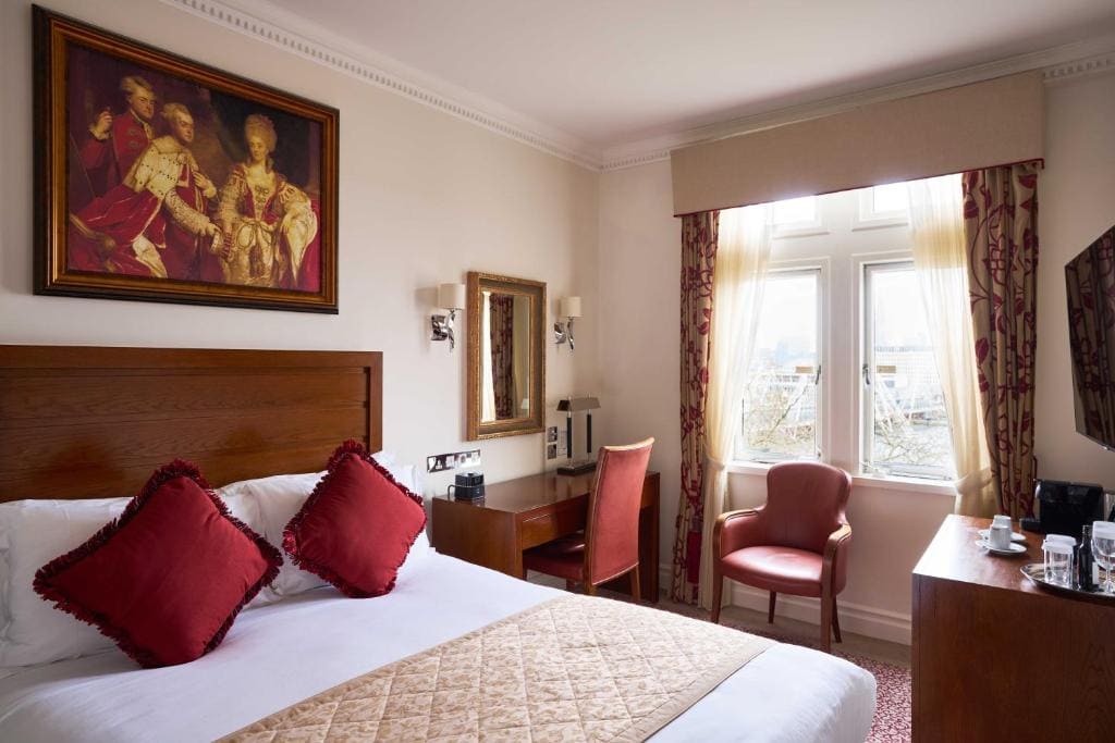 River View Room Double Bed room - Image 3