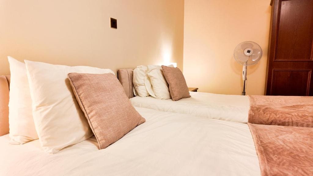 Twin Room room - Image 1