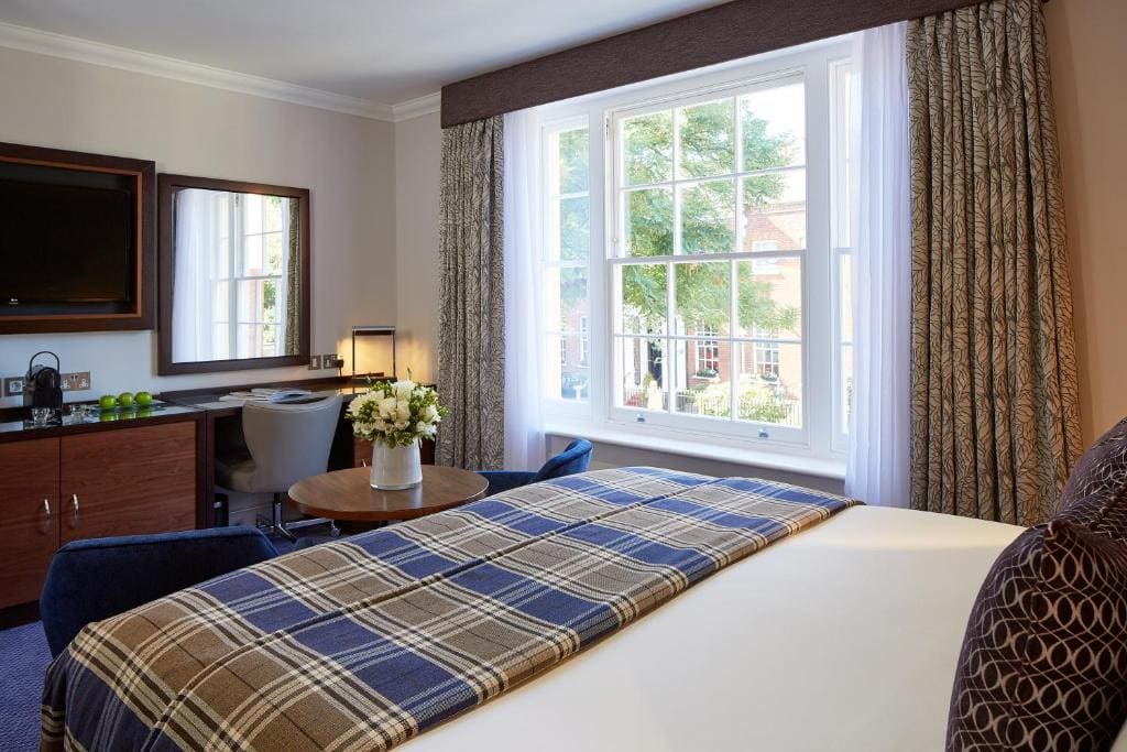 Grand Deluxe Queen Room room - Image 1