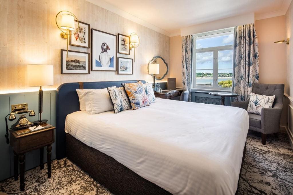 Twin/Double Room with Sea View room - Image 1