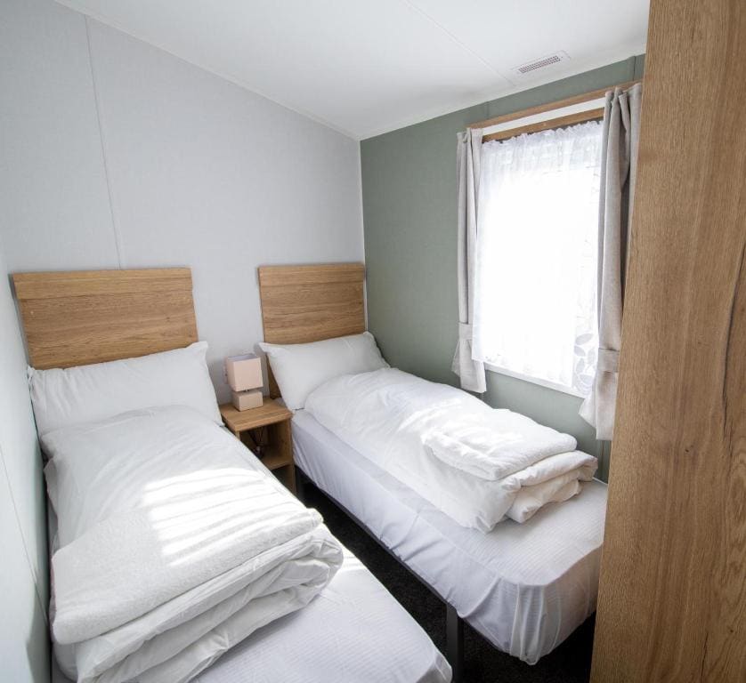 Apartment room - Image 1