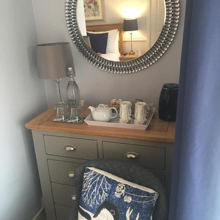 Double Room with Private Bathroom room - Image 3