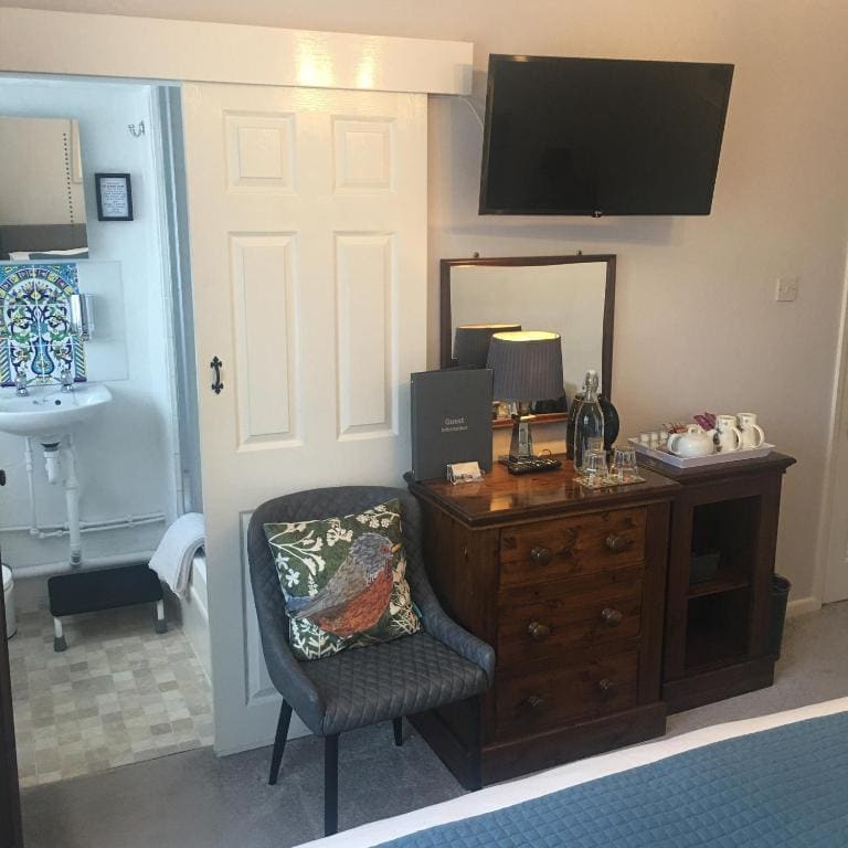 Double or Twin Room with Private Bathroom room - Image 1