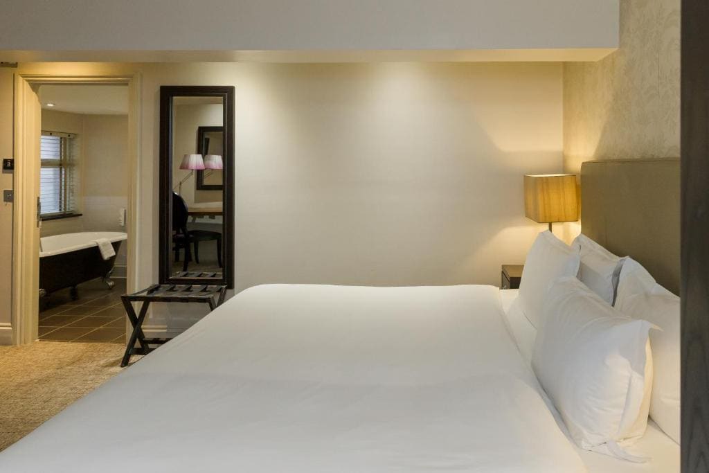 Gatehouse Double Room room - Image 1
