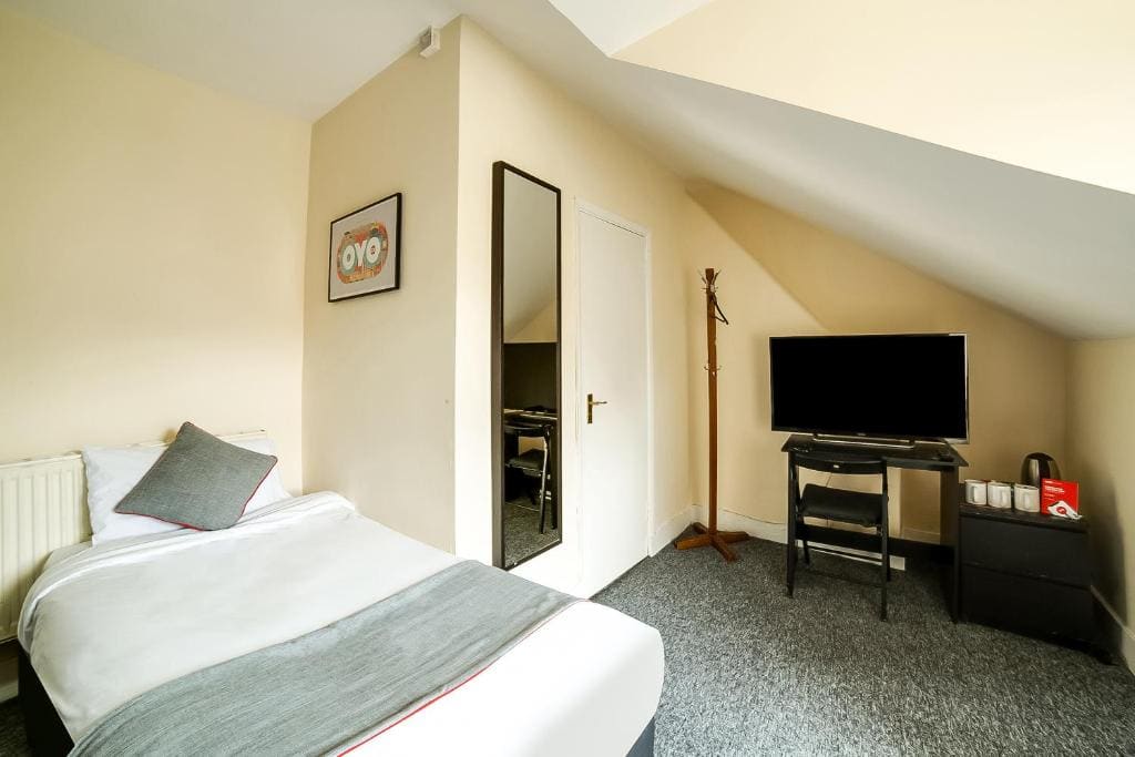 Deluxe Family Suite room - Image 1