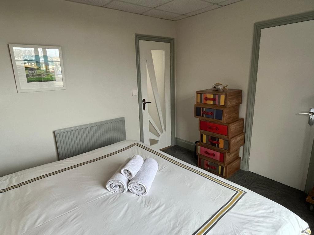 King Suite room - Image 3