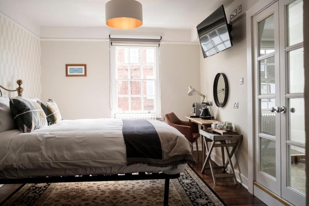 Deluxe Double Room room - Image 1