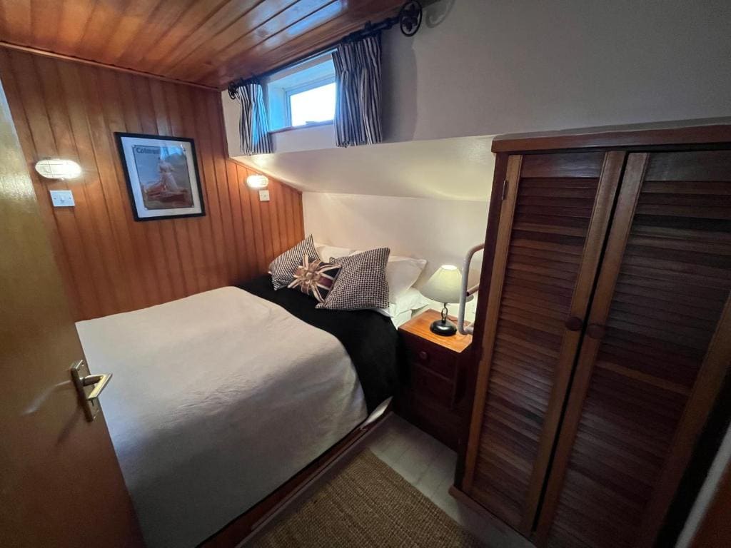 Double Room with Private Bathroom room - Image 1