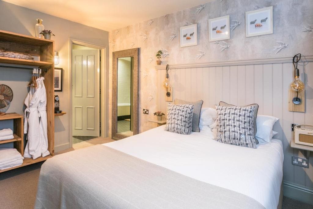 Cosy Double Room room - Image 2