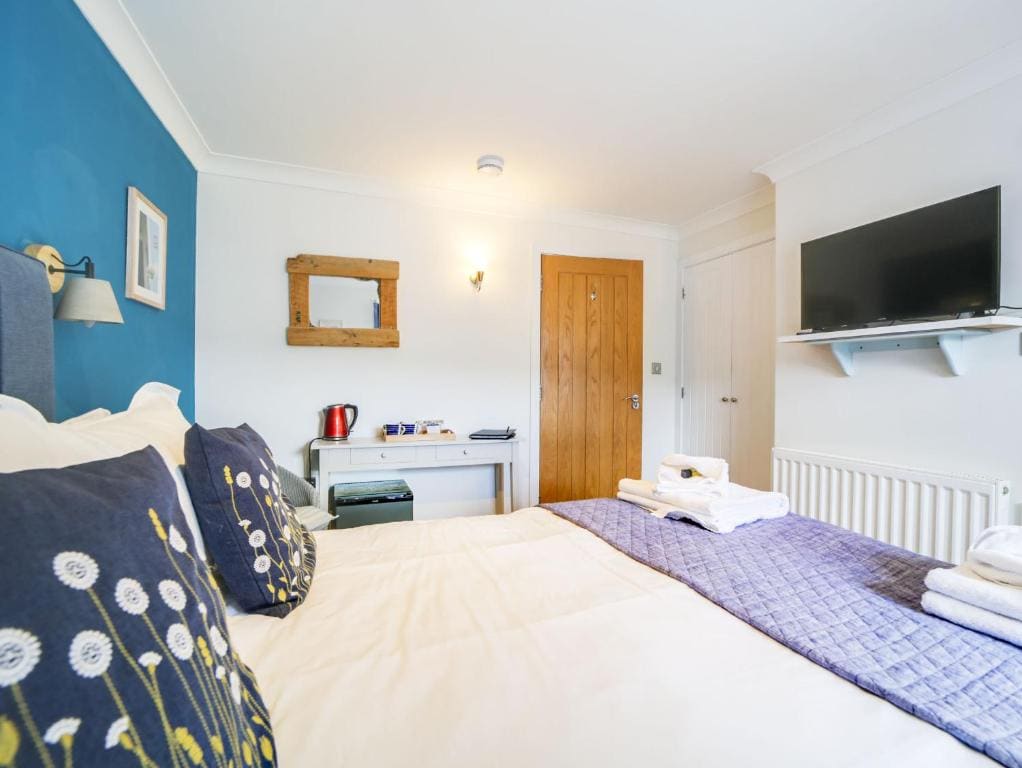 Large Double Room room - Image 3