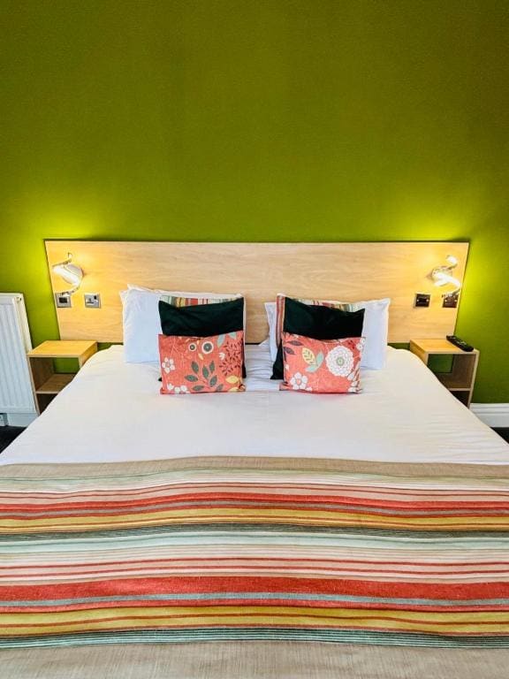 Luxury King Room room - Image 1