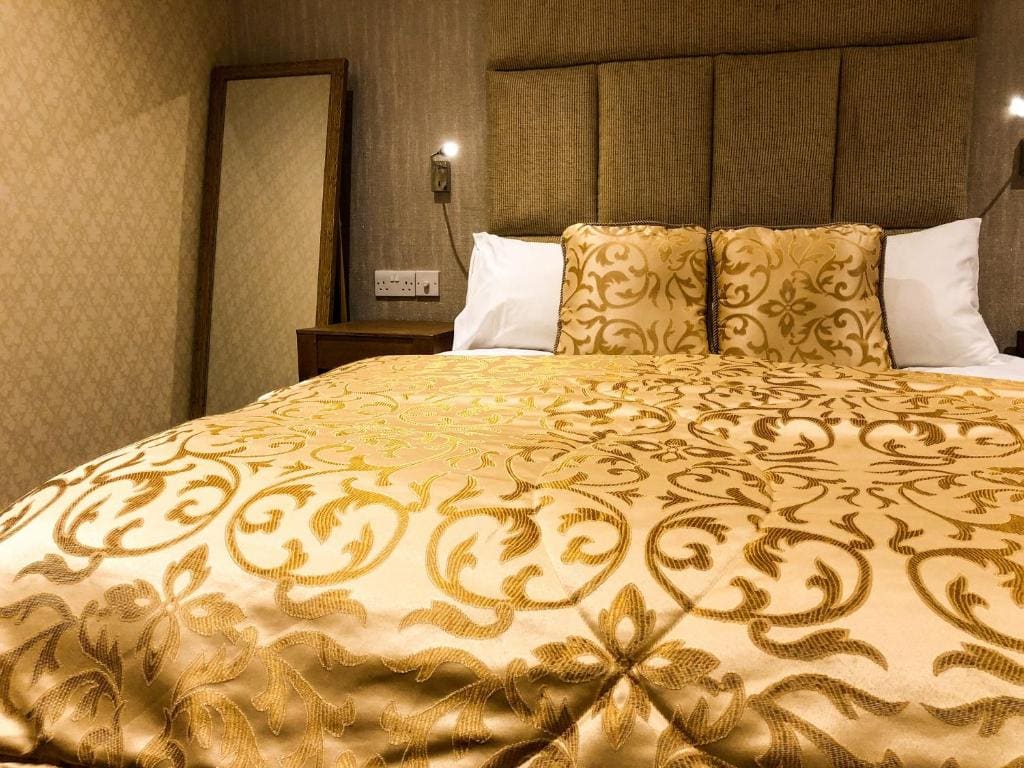 Standard Triple Room room - Image 1