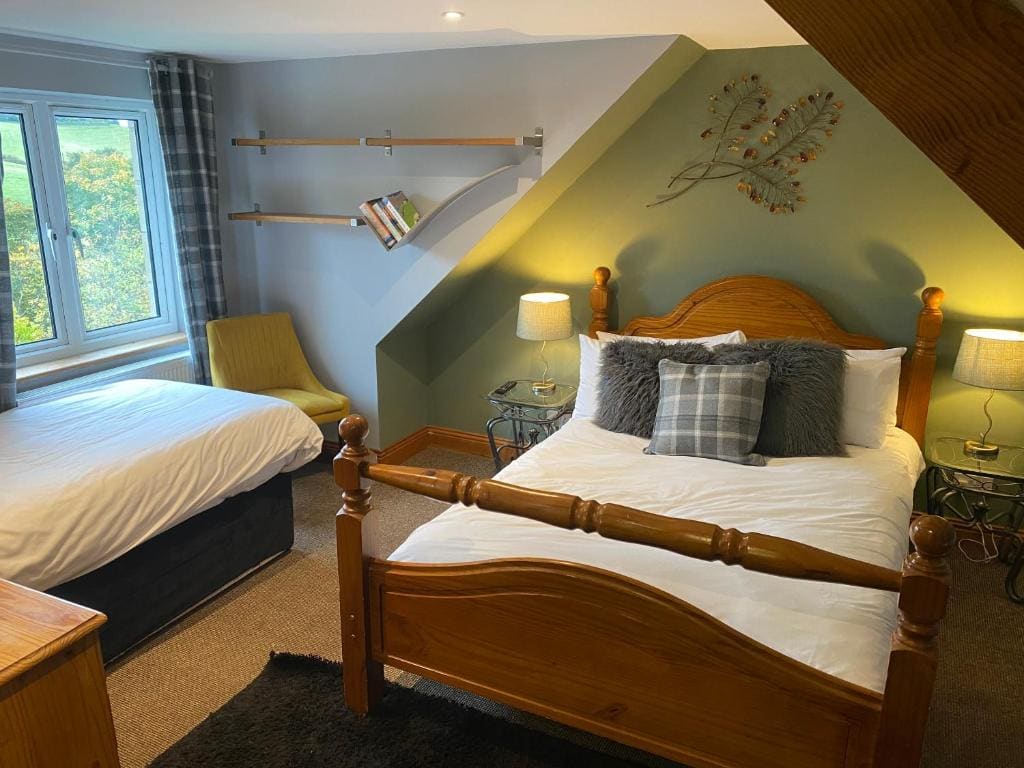 Two-Bedroom Cottage room - Image 3