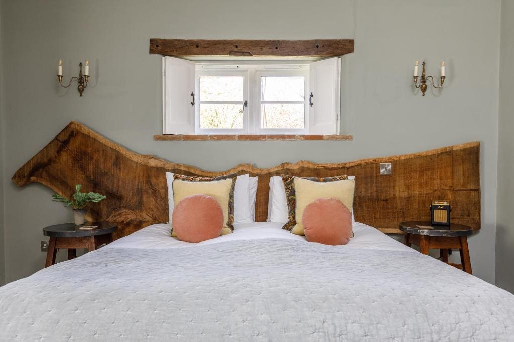Standard Superking OR Twin Room - Fully Accessible (DOG friendly) room - Image 1