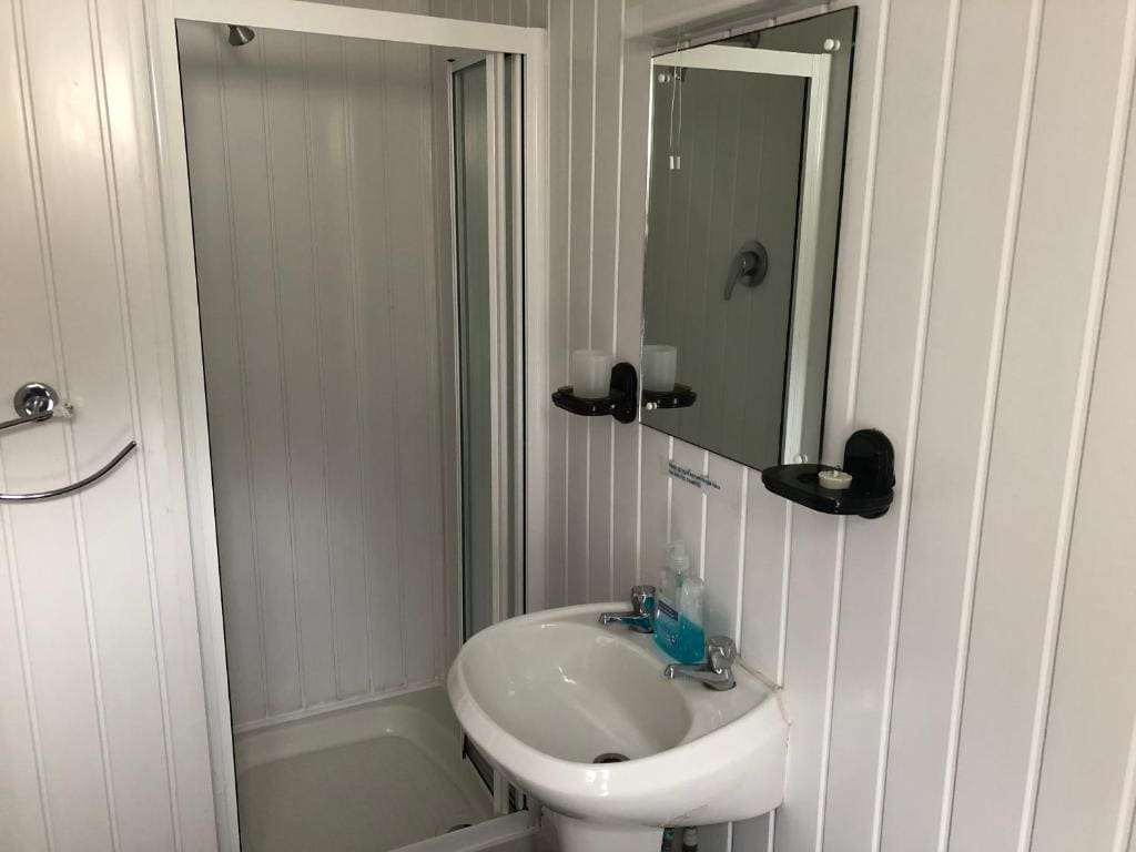 Double Room with Private Bathroom room - Image 2
