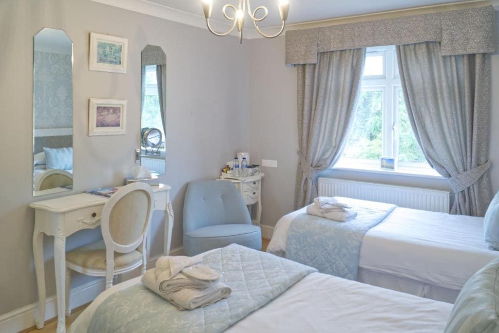 Standard Triple Room room - Image 2