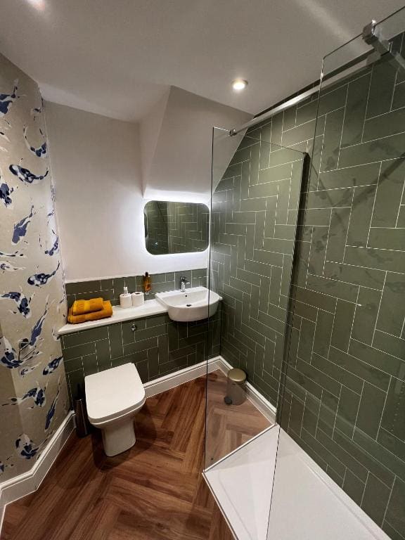 Single Room with Private Bathroom room - Image 2