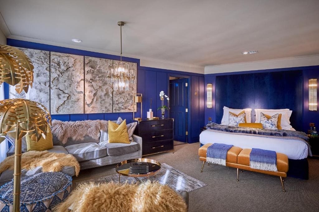 Three-Bedroom Suite room - Image 3