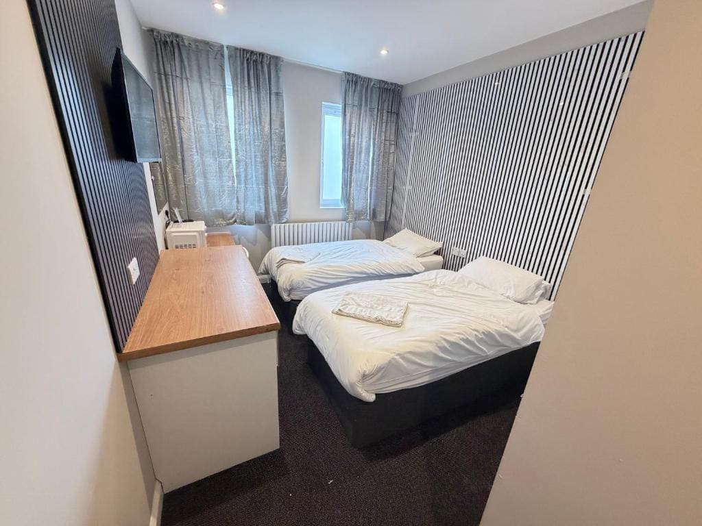 Twin Room room - Image 1
