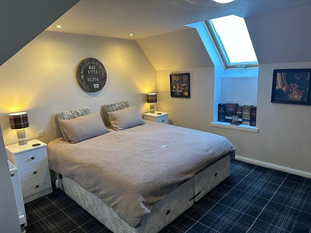 Room room - Image 3