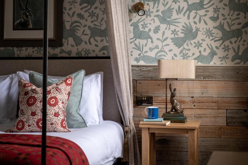 Four Poster Feature Room room - Image 3