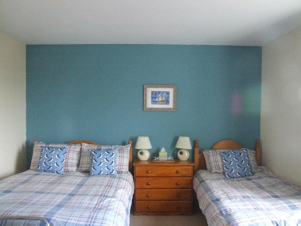 Deluxe Triple Room room - Image 2