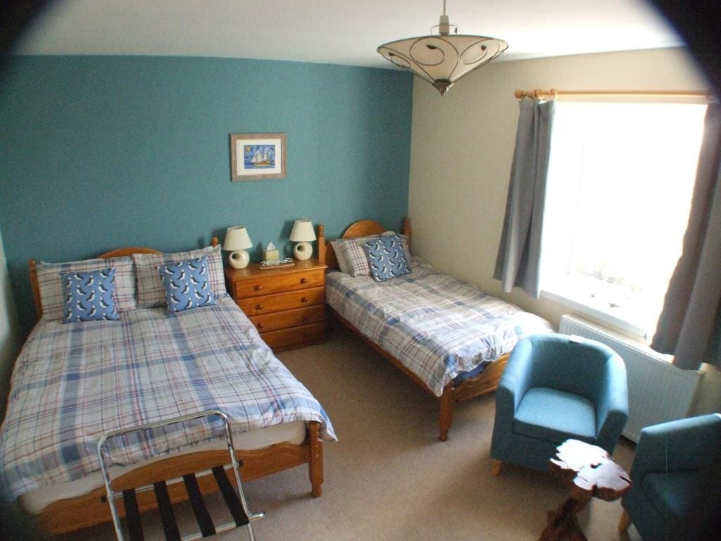 Deluxe Triple Room room - Image 3