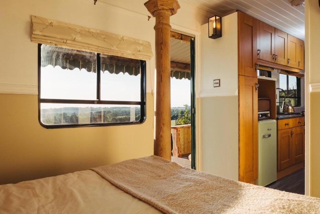 Double Room with Private Bathroom room - Image 1