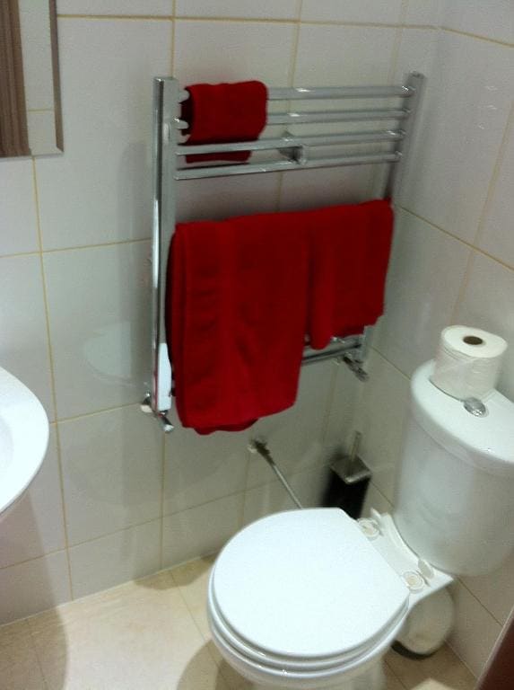 Room room - Image 1
