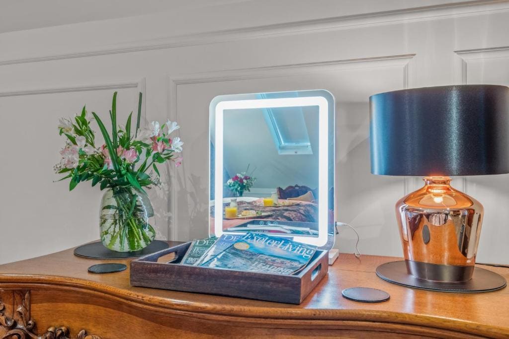 Superior Deluxe Double or Twin Room room - Image 1
