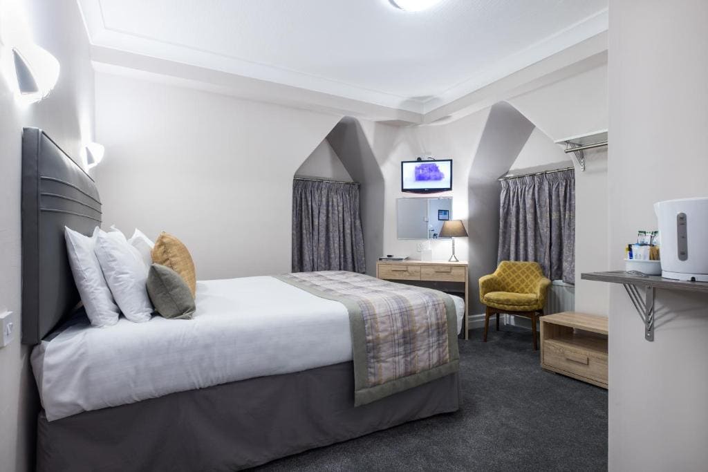 Double Room with Sea View room - Image 2