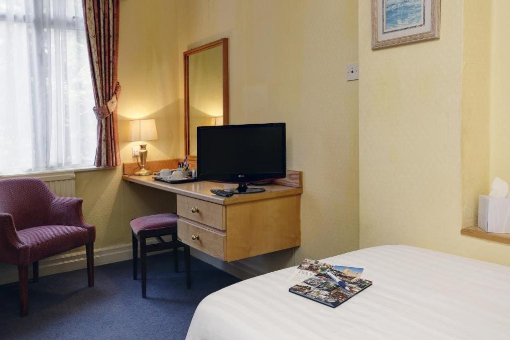 Single Room with Sea View room - Image 1