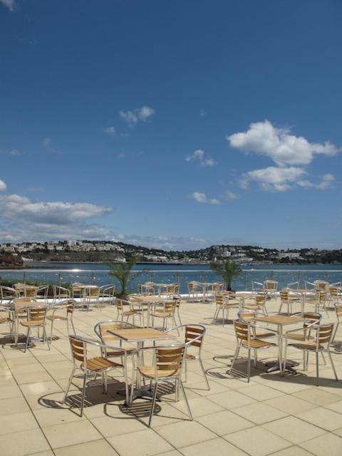 Suite with Double Bed - Sea View room - Image 1